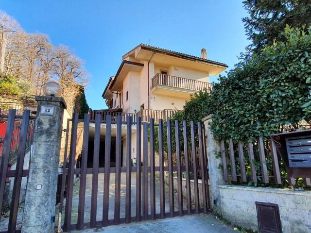 Villa in vendita a Rocca Priora