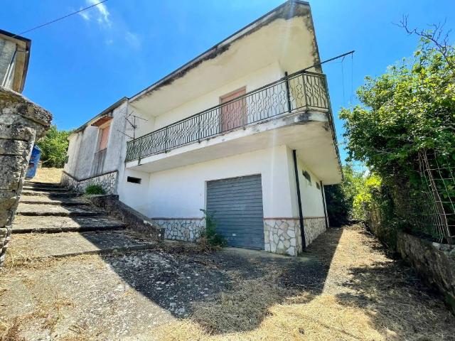 Villa in vendita a Roccabascerana AV