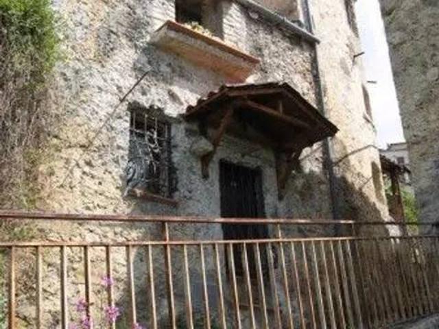 Villa in vendita a Roccacasale AQ