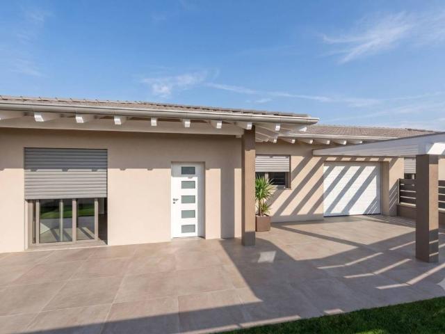 Villa in vendita a Roccafranca BS