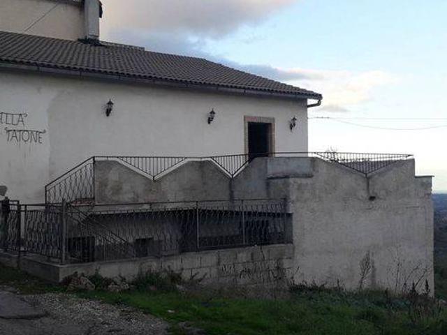Villa in vendita a Roccamontepiano CH