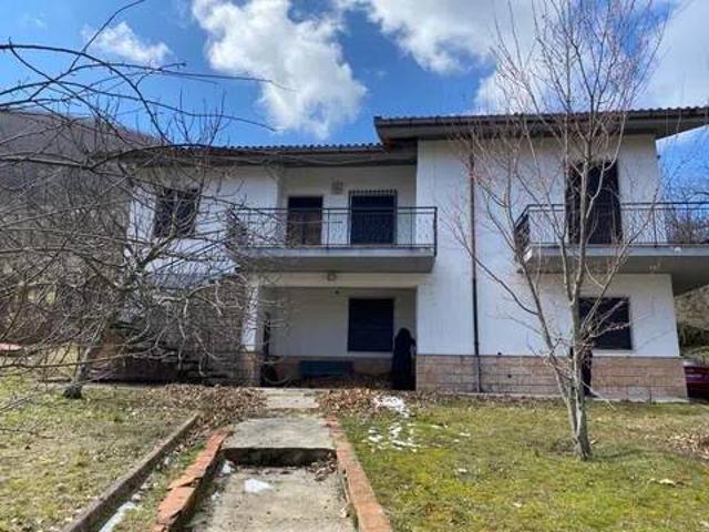 Villa in vendita a Roccamonfina CE