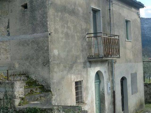 Villa in vendita a Rocchetta a Volturno IS