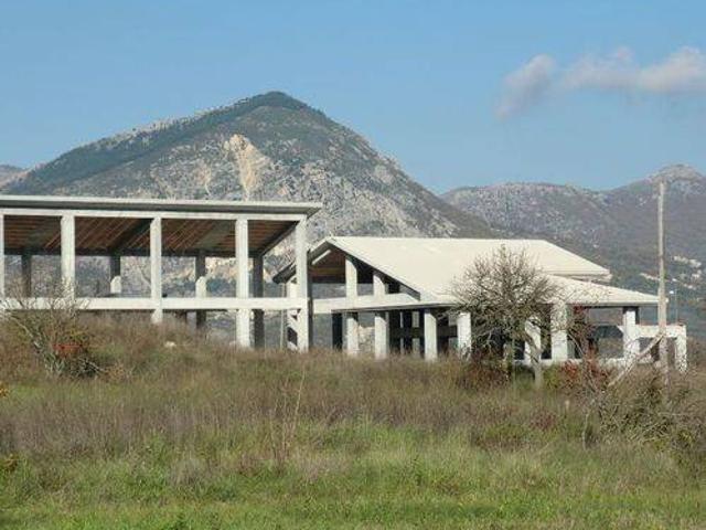Villa in vendita a Rocchetta a Volturno IS