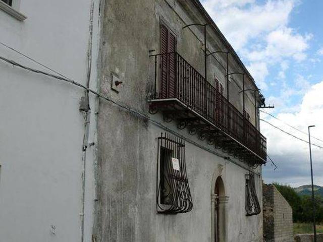 Villa in vendita a Rocchetta a Volturno IS