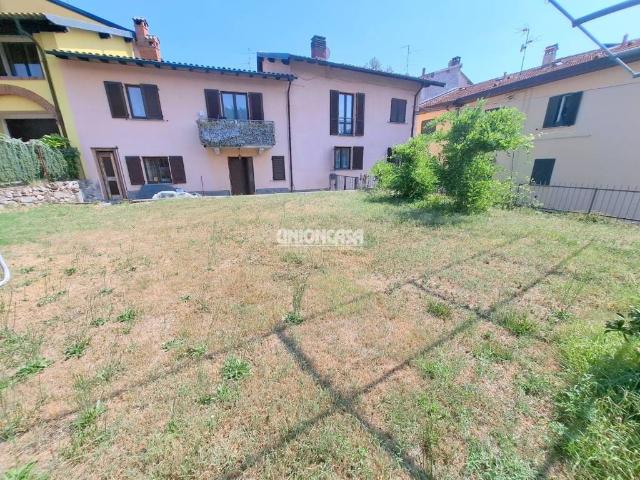 Villa in vendita a Rodero CO