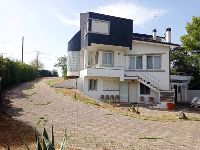 Villa in vendita a Roggiano Gravina CS