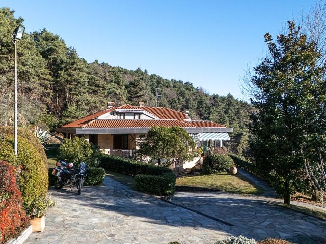 Villa in vendita a Roletto