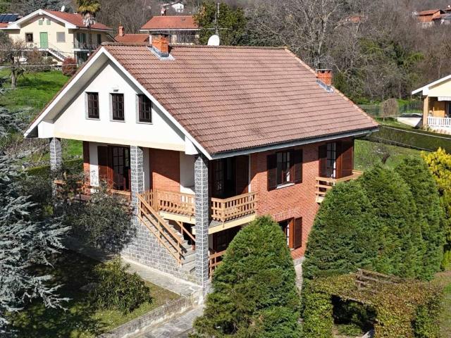 Villa in vendita a Roletto TO
