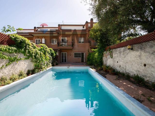 Villa in vendita a Roma
