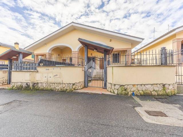 Villa in vendita a Roma