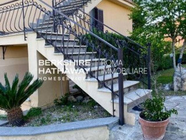 Villa in vendita a Roma