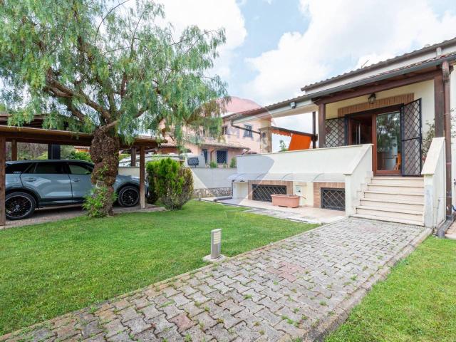 Villa in vendita a Roma