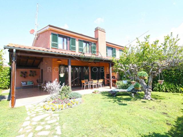 Villa in vendita a Roma