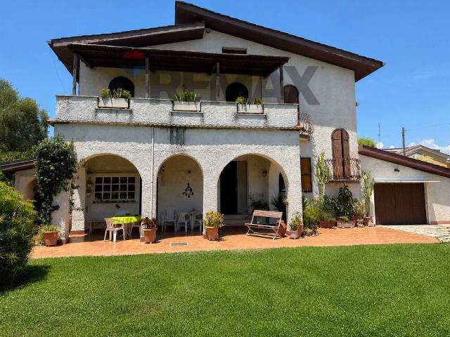 Villa in vendita a Roma