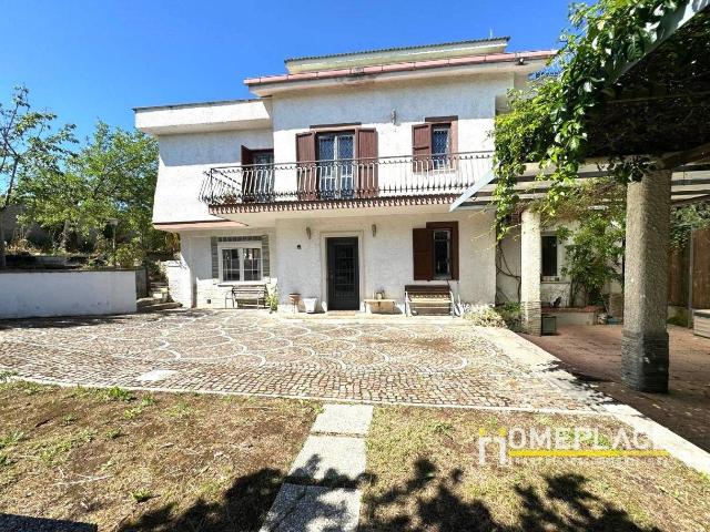 Villa in vendita a Roma