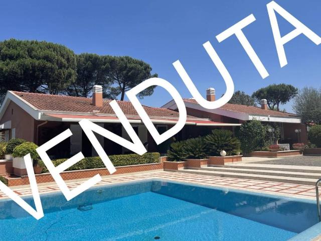 Villa in vendita a Roma