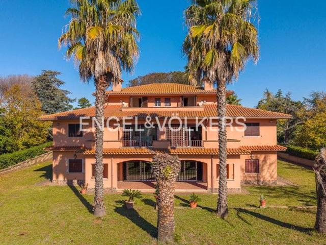 Villa in vendita a Roma