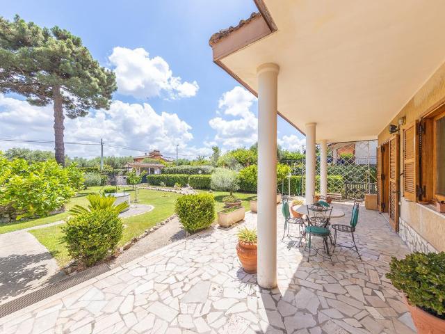 Villa in vendita a Roma