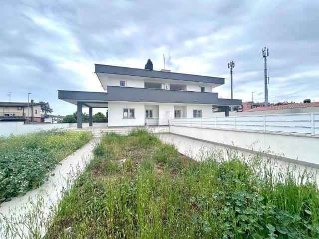 Villa in vendita a Roma RM