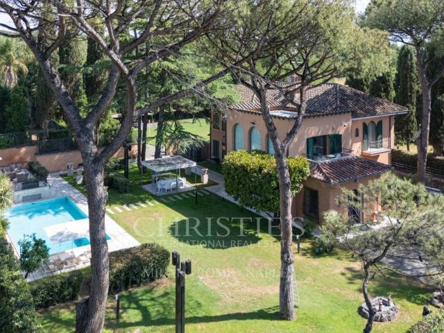 Villa in vendita a Roma RM