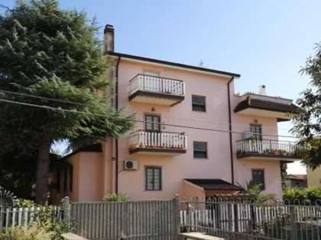 Villa in vendita a Roma RM