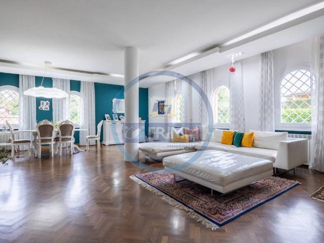 Villa in vendita a Roma RM