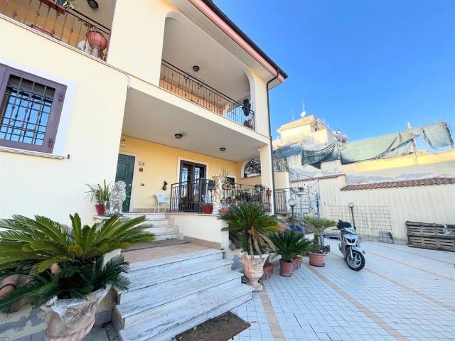 Villa in vendita a Roma RM