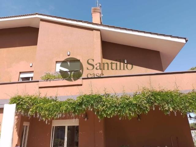 Villa in vendita a Roma RM
