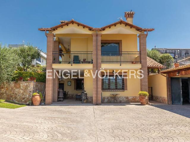 Villa in vendita a Roma RM
