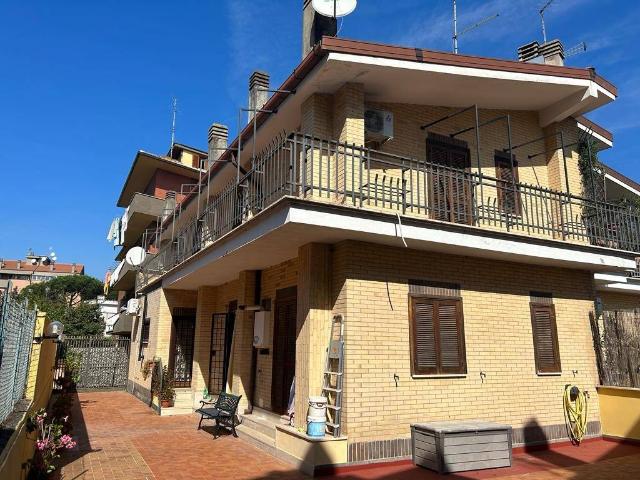 Villa in vendita a Roma RM