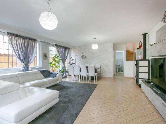 Villa in vendita a Roma RM