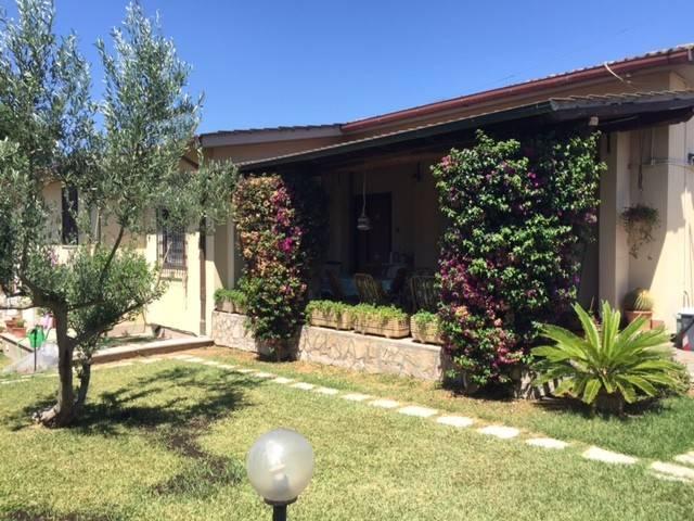 Villa in vendita a Roma RM