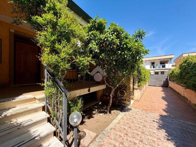 Villa in vendita a Roma RM