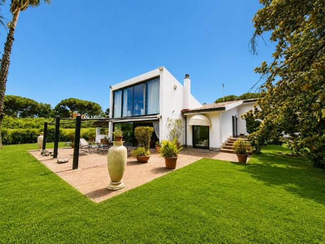 Villa in vendita a Roma RM
