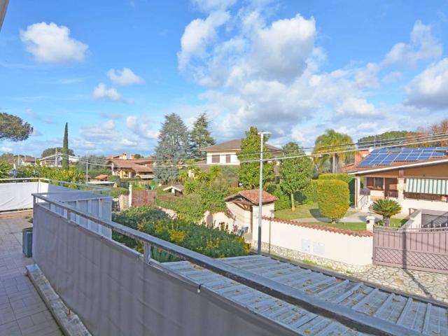 Villa in vendita a Roma RM