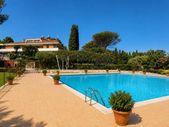 Villa in vendita a Roma RM
