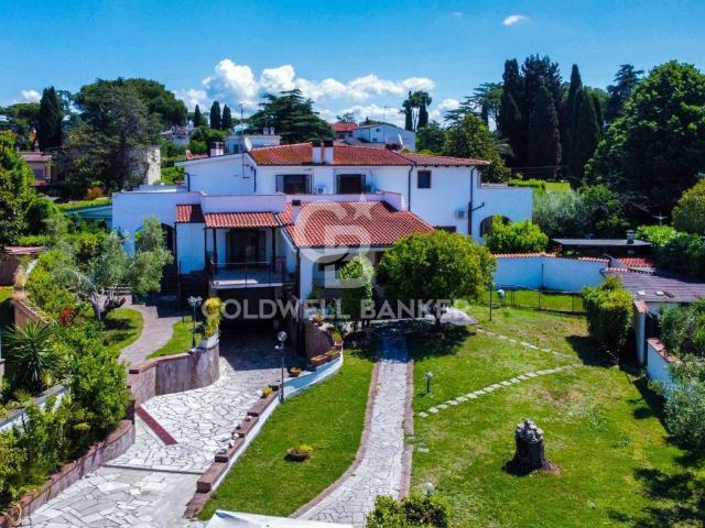 Villa in vendita a Roma RM