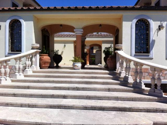 Villa in vendita a Roma RM