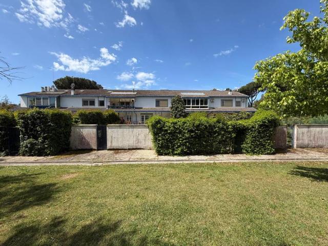 Villa in vendita a Roma RM
