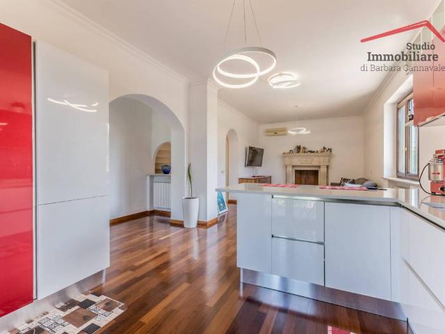 Villa in vendita a Roma RM
