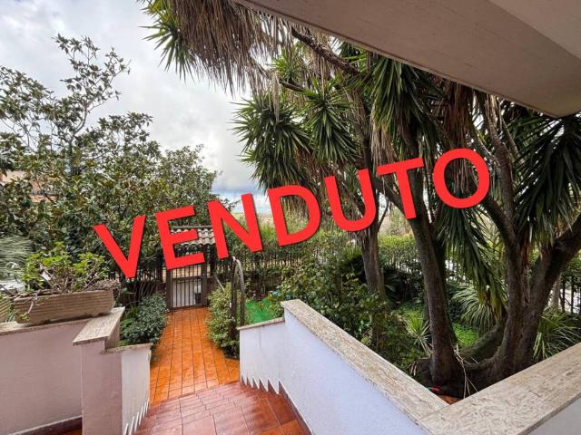 Villa in vendita a Roma RM