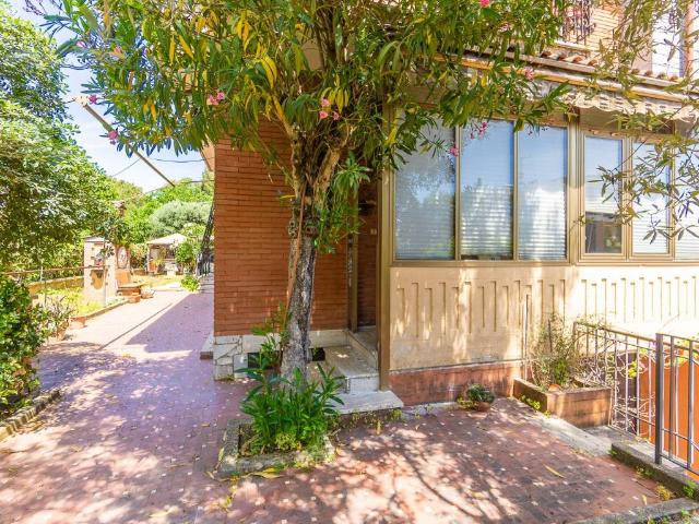 Villa in vendita a Roma RM