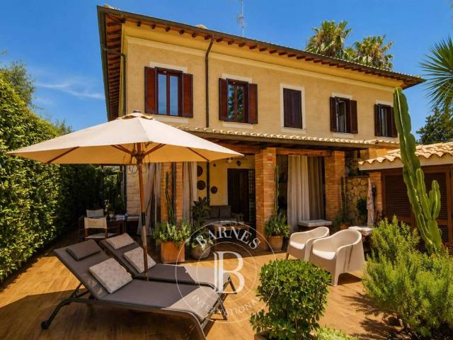 Villa in vendita a Roma RM