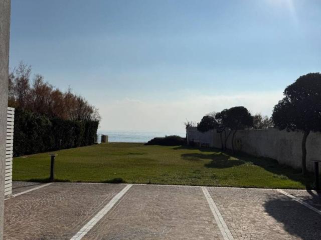 Villa in vendita a Roma RM