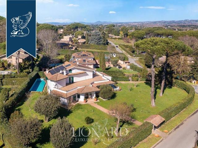 Villa in vendita a Roma RM
