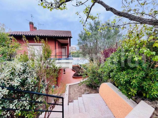 Villa in vendita a Roma RM