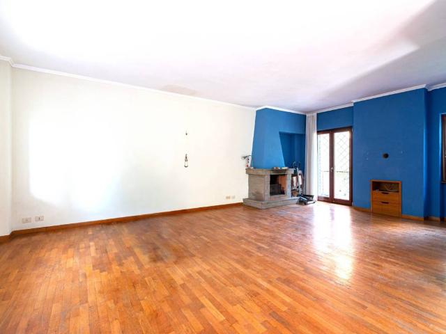 Villa in vendita a Roma RM