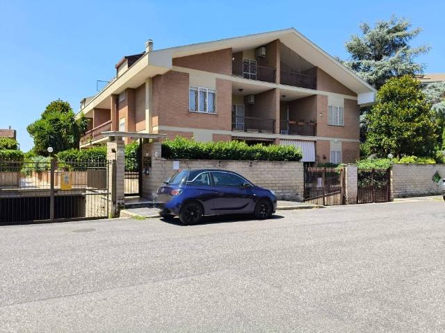 Villa in vendita a Roma RM