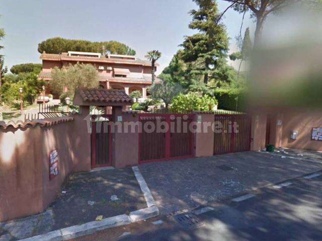 Villa in vendita a Roma RM